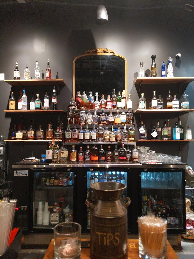 10-8 Cafe